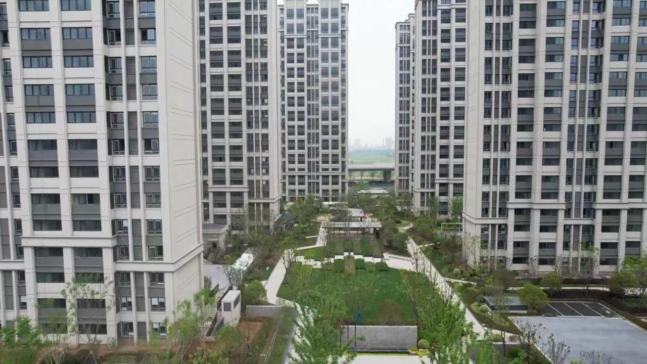 交通便当、配套齐全，，，，，，，824套包管房即将交付！